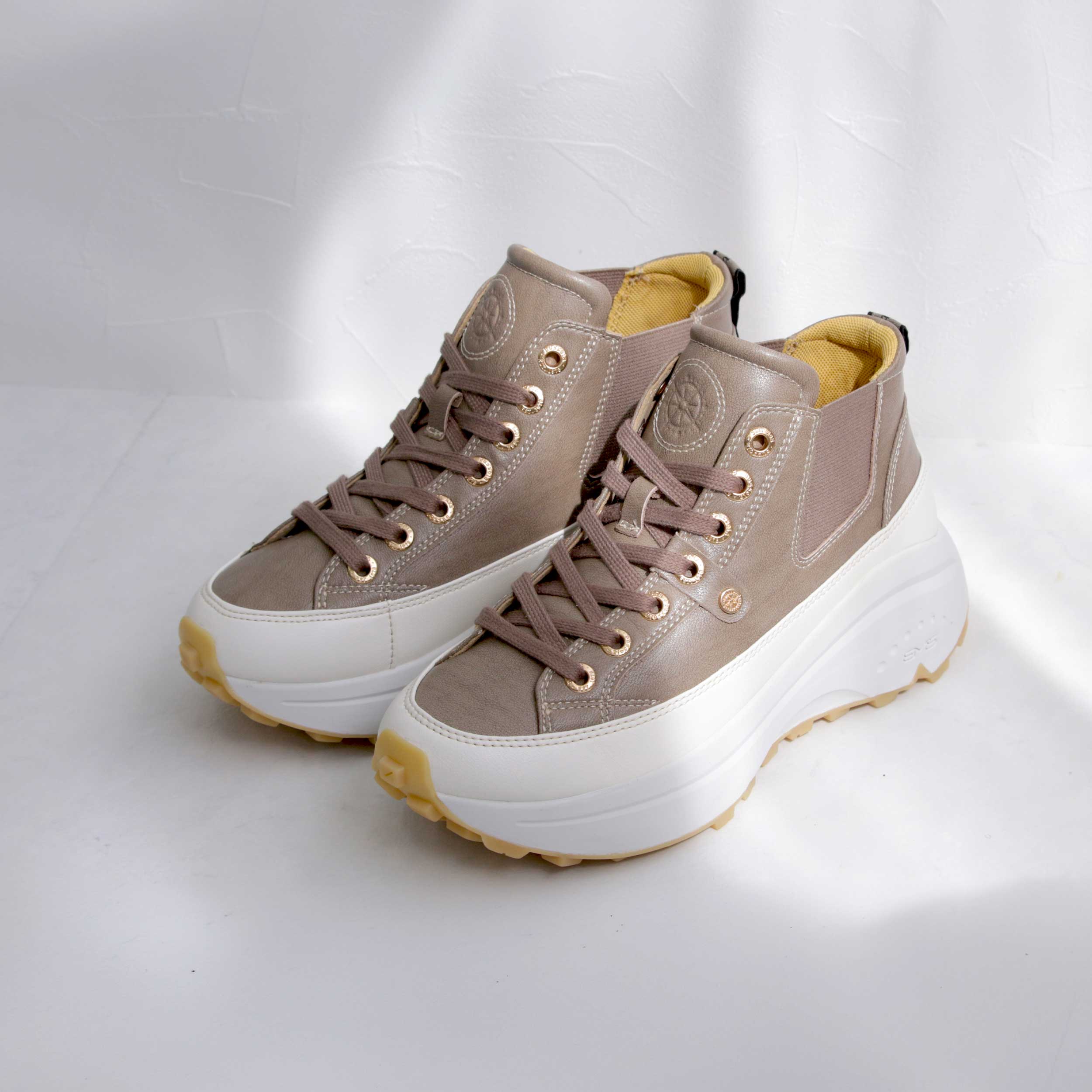 スニーカー BS2452