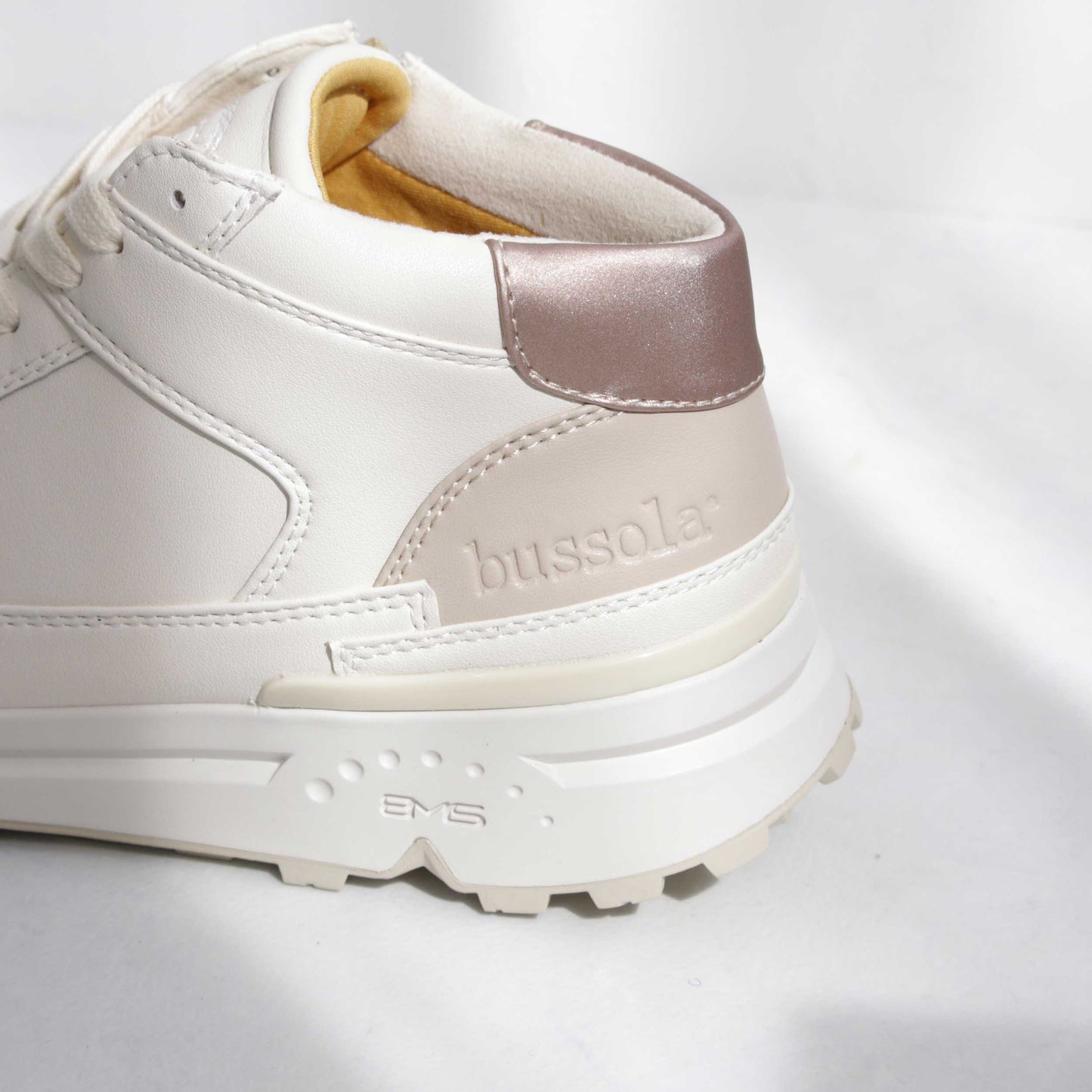 スニーカー BW2477