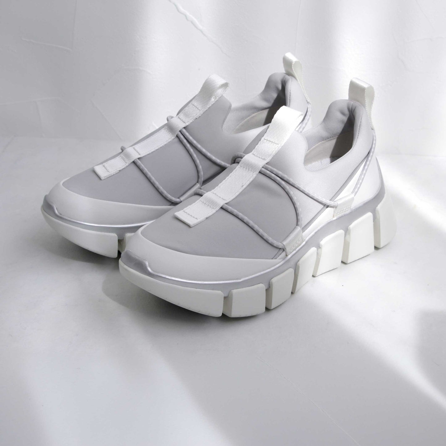 スニーカー BS2543