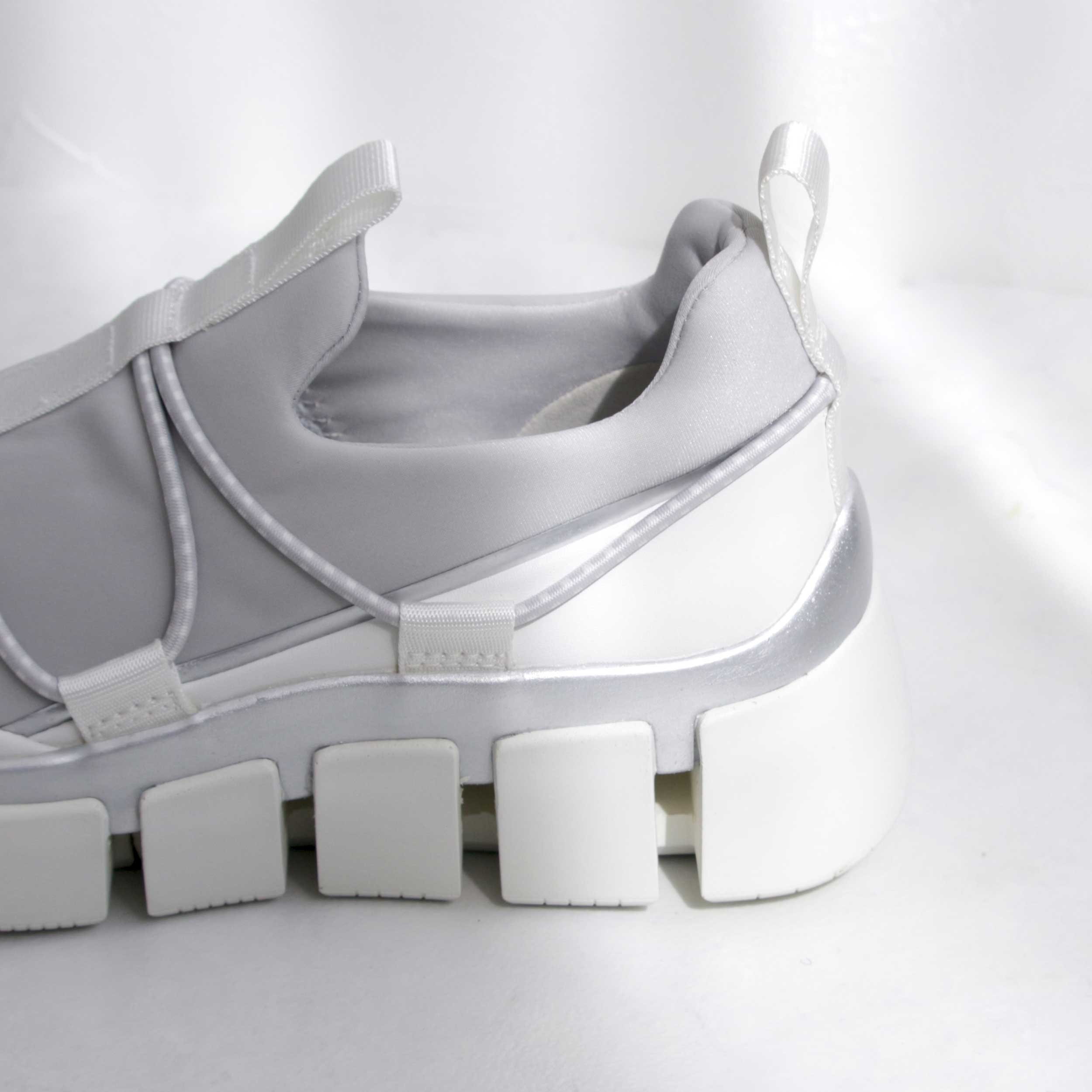 スニーカー BS2543