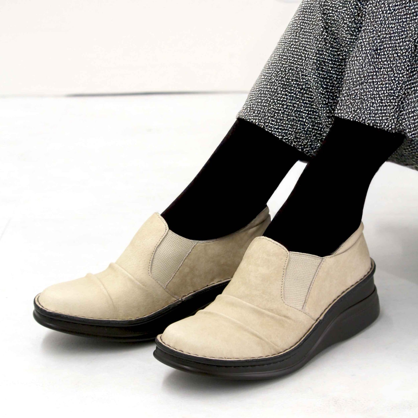 コンフォートシューズ 8303