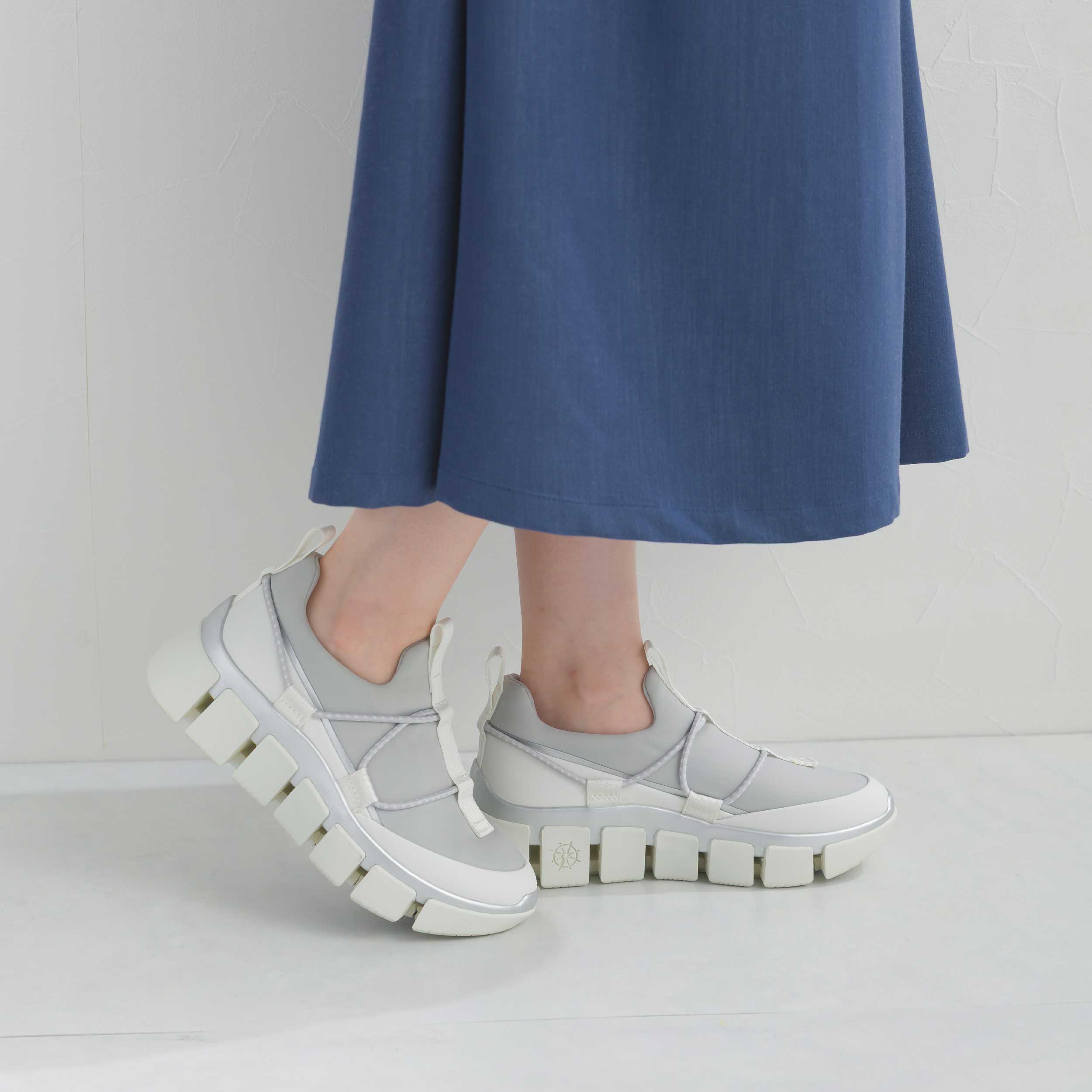 スニーカー BS2543