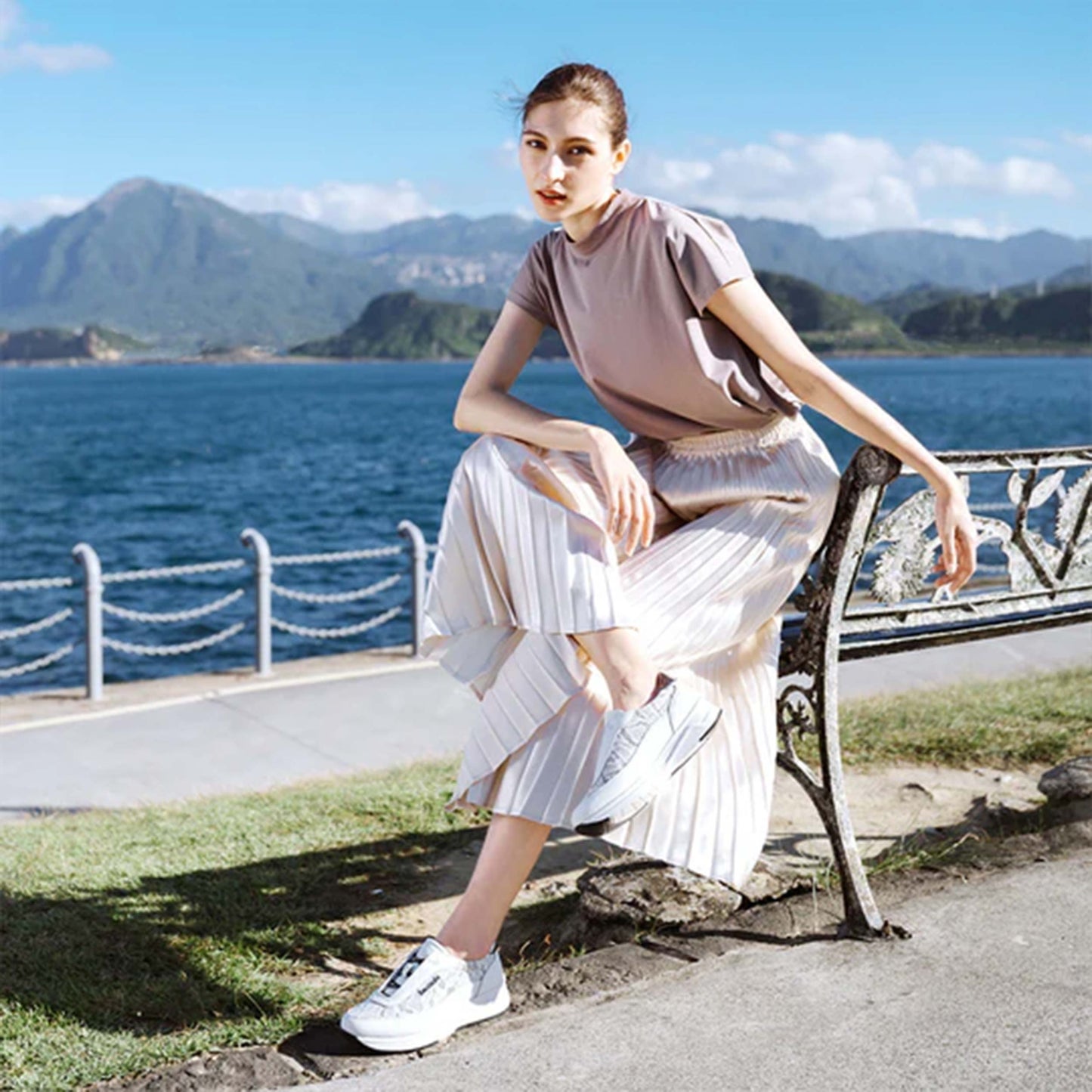 スニーカー BW2387