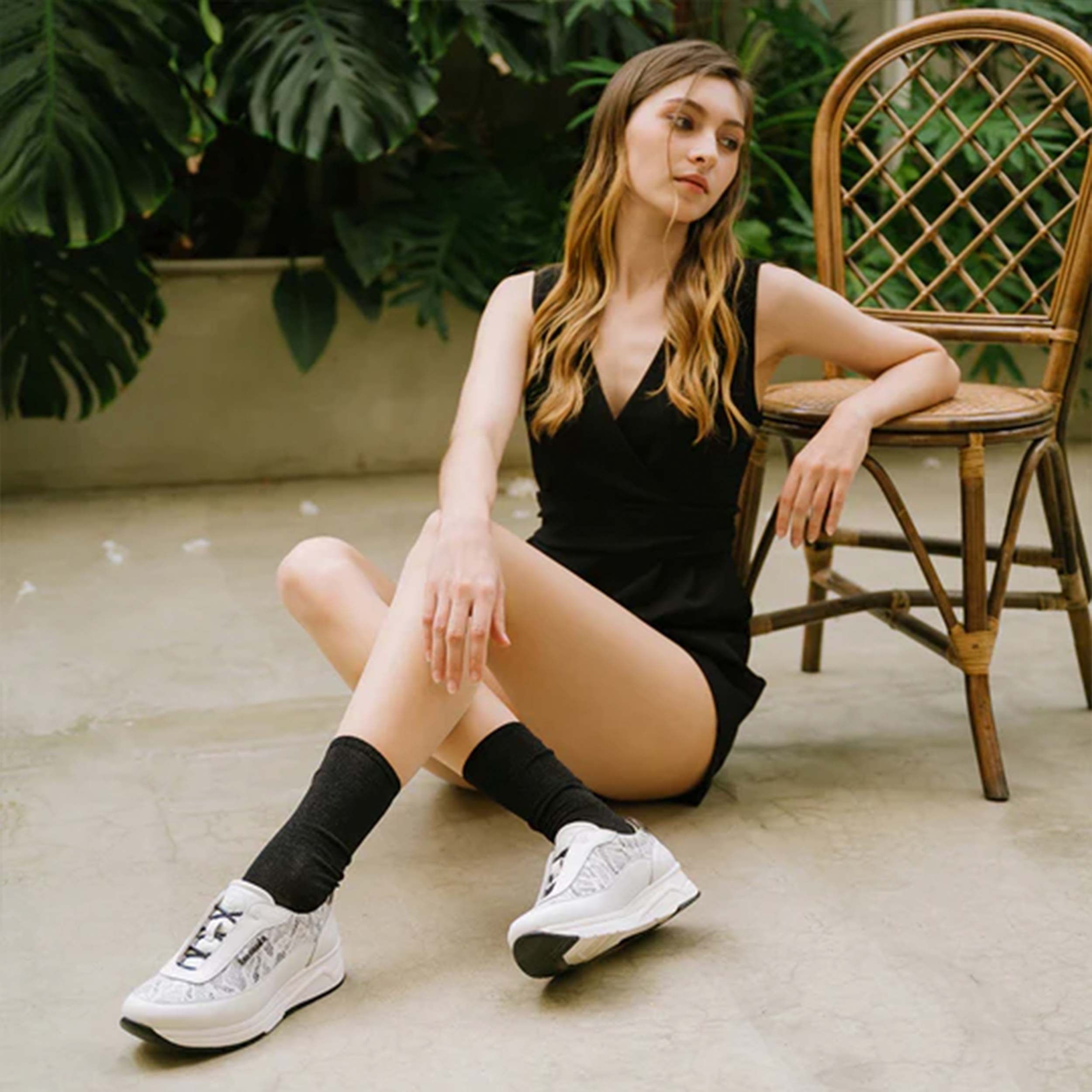 スニーカー BW2387