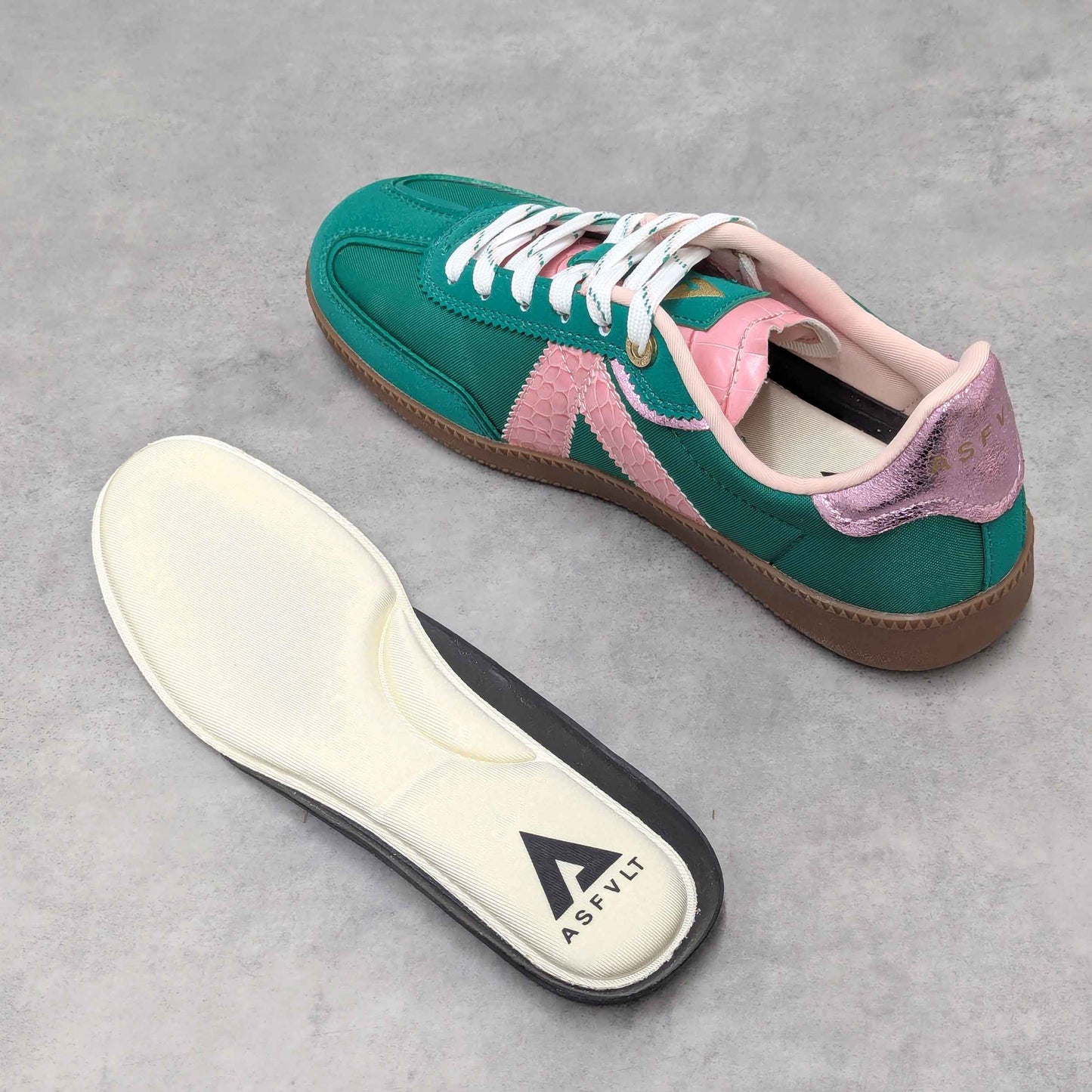 スニーカー ELITECLASSIC