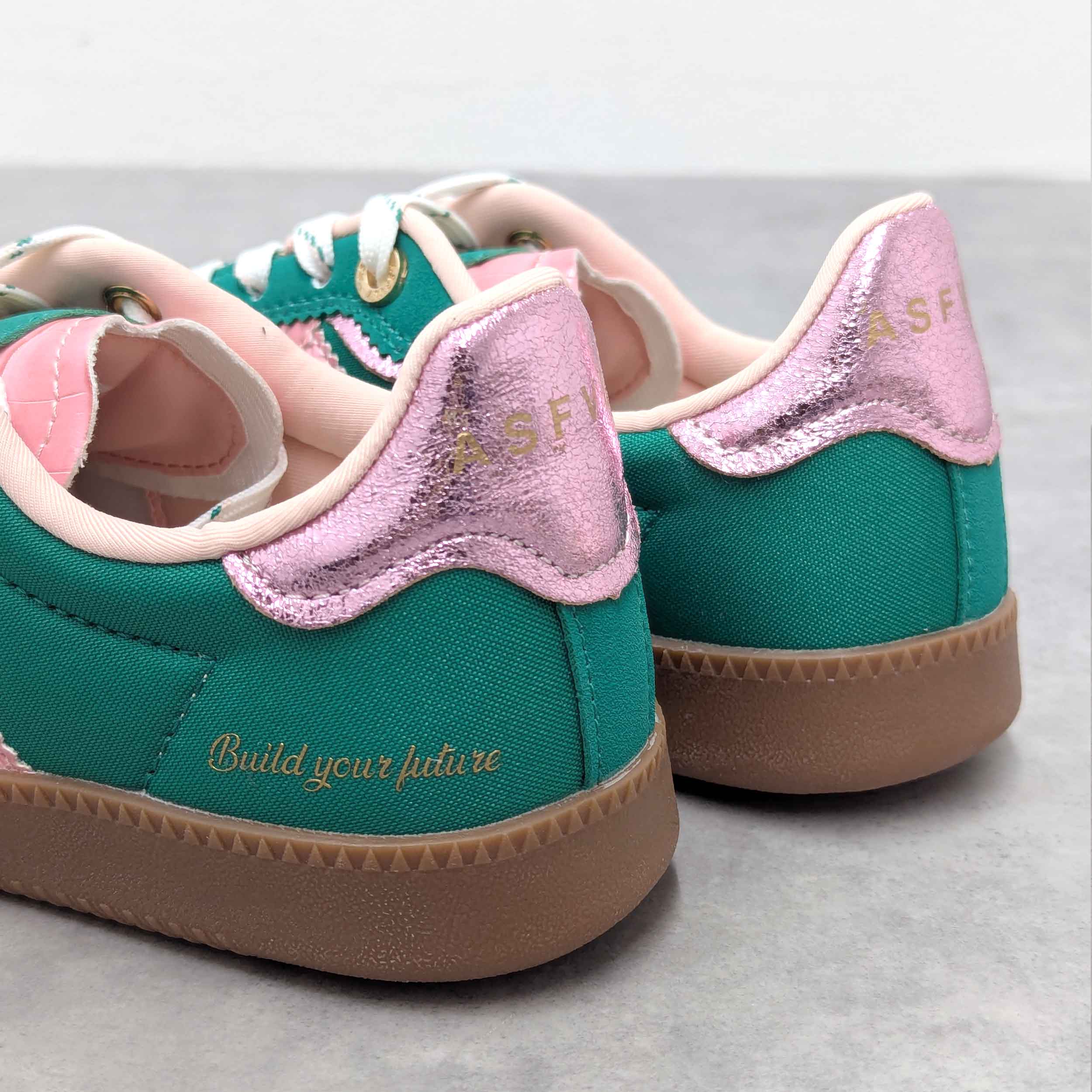 スニーカー ELITECLASSIC