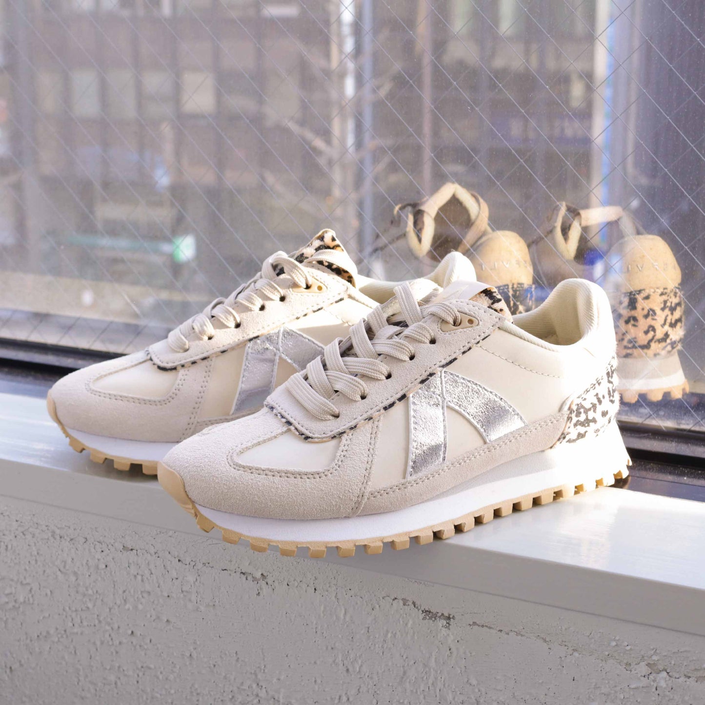 スニーカー GATE