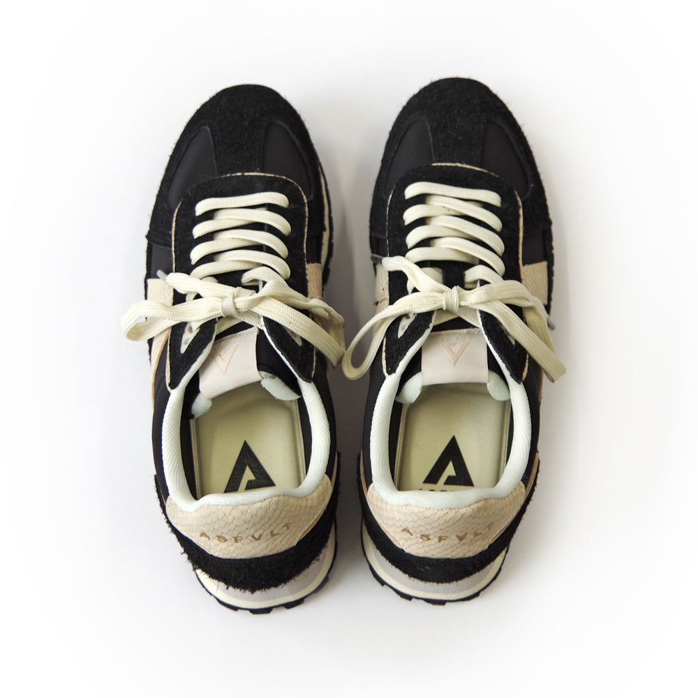 スニーカー GATE