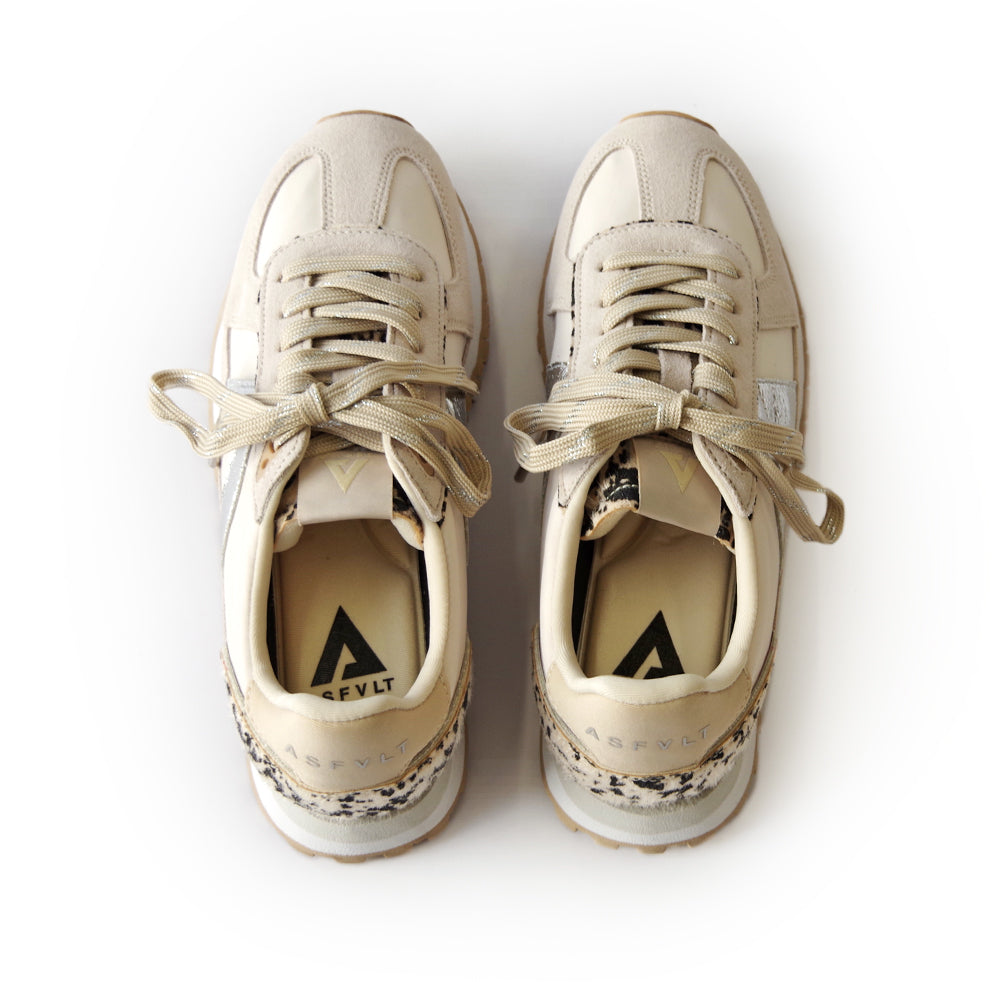 スニーカー GATE