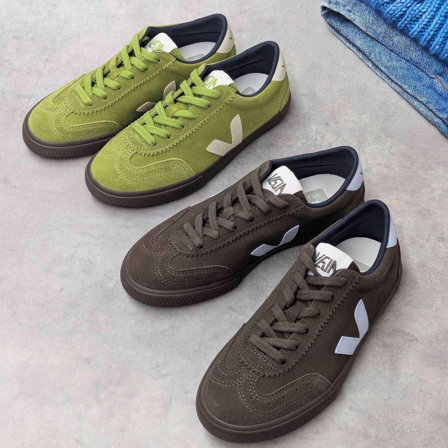 スニーカー VOLLEY