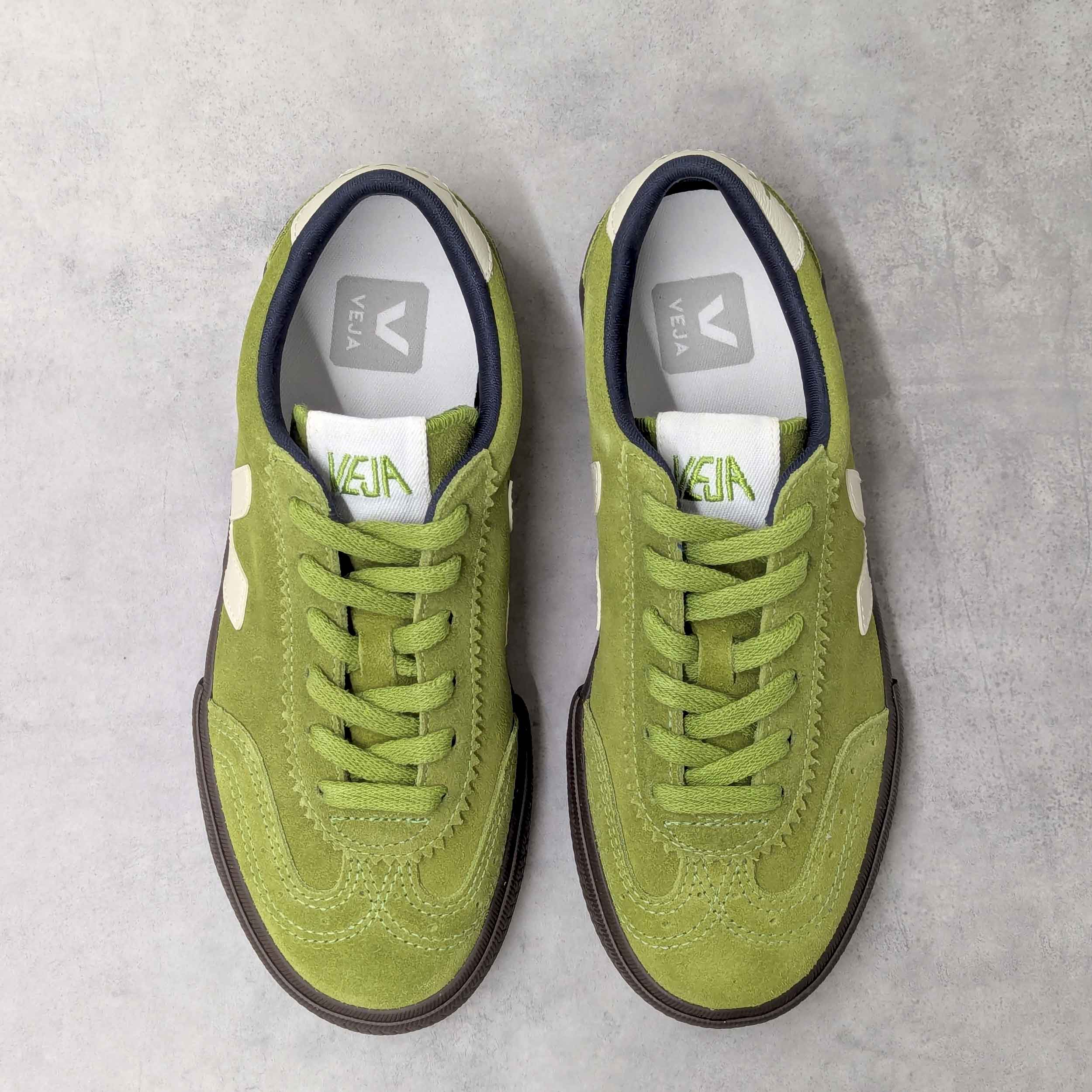 スニーカー VOLLEY