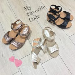 待望の【bussola】新作サンダル大量入荷♪♪